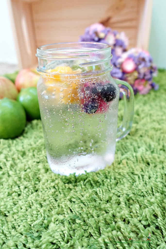 居家》氣泡水機Sodastream機型比較-SOURCE在家也能隨時來杯清涼氣泡水!炎炎夏日新玩意兒