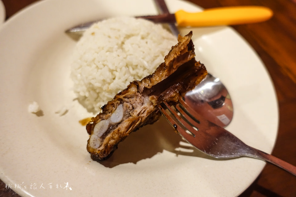 蜜月峇里島》Naughty Nuri's Warung醬烤豬肋排餐│與烏布烤豬飯齊名美食