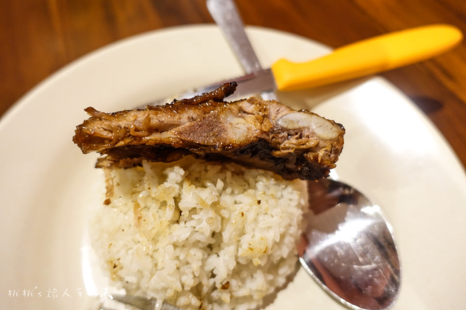蜜月峇里島》Naughty Nuri's Warung醬烤豬肋排餐│與烏布烤豬飯齊名美食