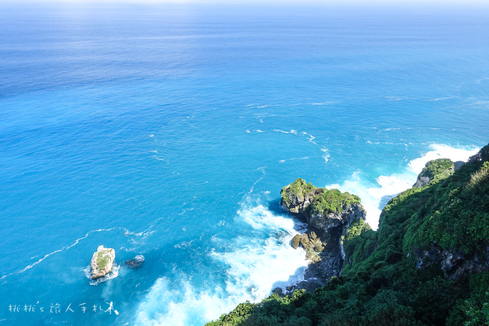 蜜月峇里島》烏魯瓦圖天際斷崖海景餐廳The edge Bali villa│享用一望無際的海景下午茶 - 第6張圖