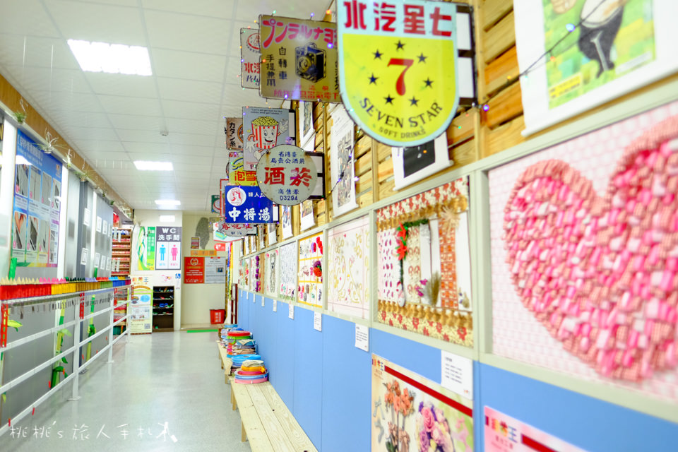 IG打卡景點》彰化鹿港緞帶王觀光工廠│彩虹隧道 彩虹屋 色彩繽紛好好拍