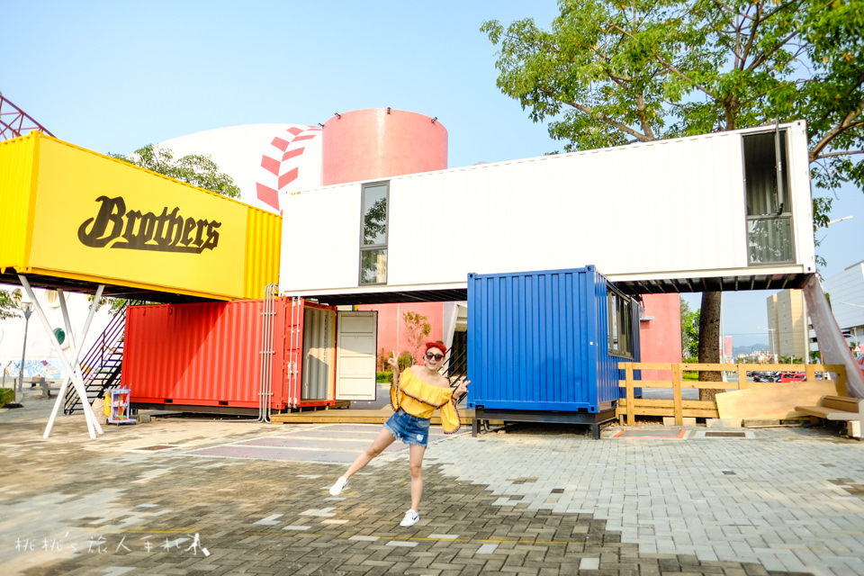 IG打卡景點》台中洲際棒球文創園區│棒球故事館 迷你蛋 貨櫃屋市集 休閒新地標
