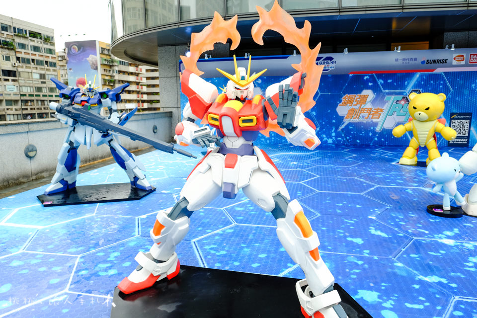 展覽》巨型鋼彈亞洲巡迴展GUNDAM docks at TAIWAN 就在統一時代百貨台北店
