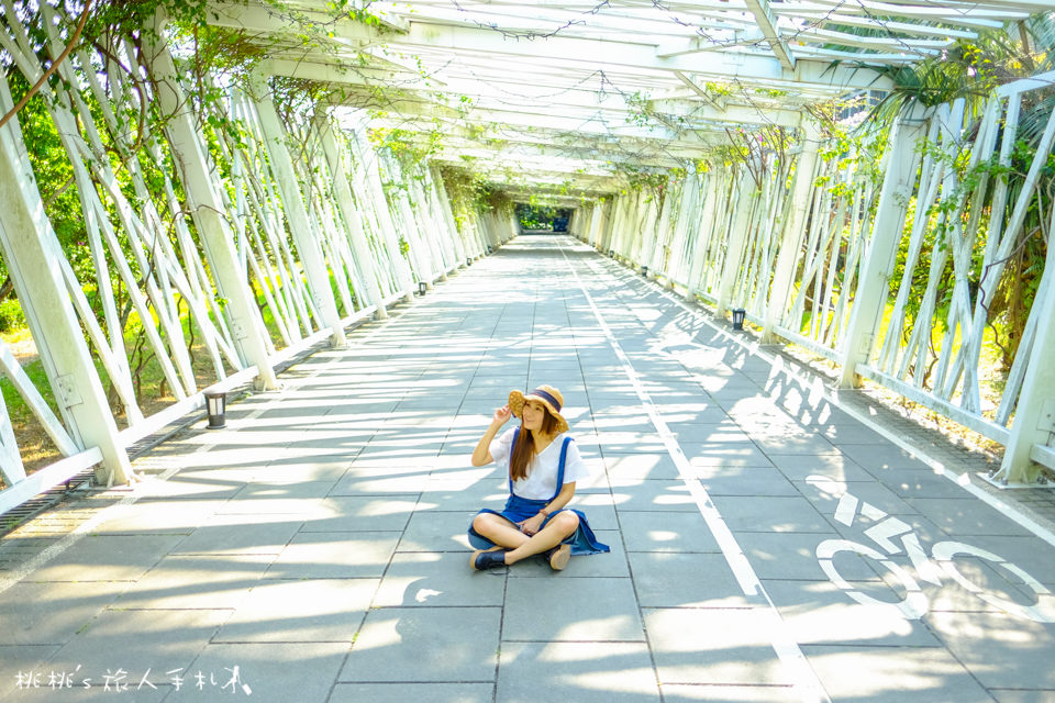 IG打卡景點》被遺忘的花博公園 園區祕境│迷宮花園.舞蝶館.玻璃金字塔.花之隧道 美麗再現!!!