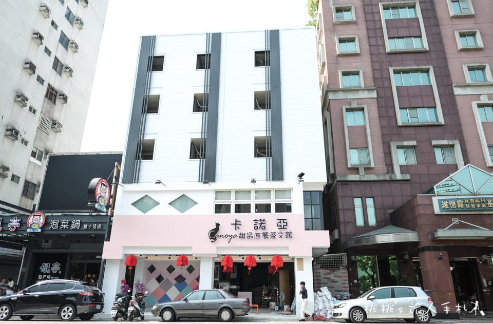 IG打卡美食》台中新餐廳 卡諾亞canoya│球池浴缸、窗前綠地乾燥花，整家店都是打卡景點！