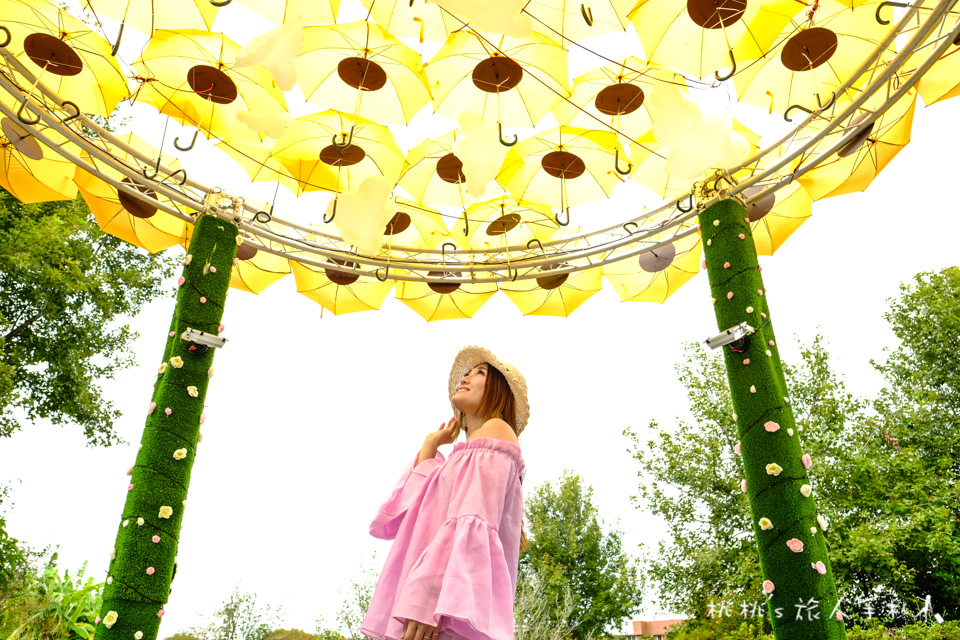 IG打卡景點》臺中市屯區藝文中心 彩色雨傘樹、雨傘牆│2017臺中花都藝術季 傘亮花博、閃耀臺中