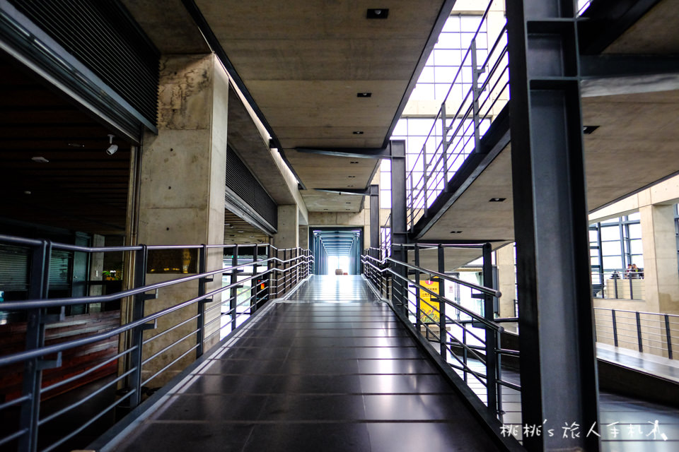 IG打卡景點》新北市立鶯歌陶瓷博物館│發現館內超美空間感隱藏景點(市民免門票)