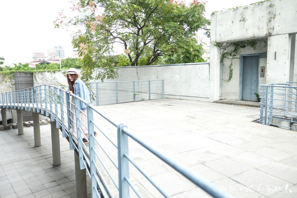 IG打卡景點》新北市立鶯歌陶瓷博物館│發現館內超美空間感隱藏景點(市民免門票)