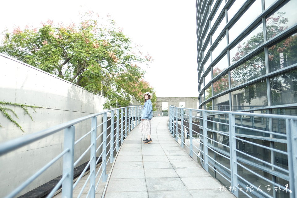 IG打卡景點》新北市立鶯歌陶瓷博物館│發現館內超美空間感隱藏景點(市民免門票)
