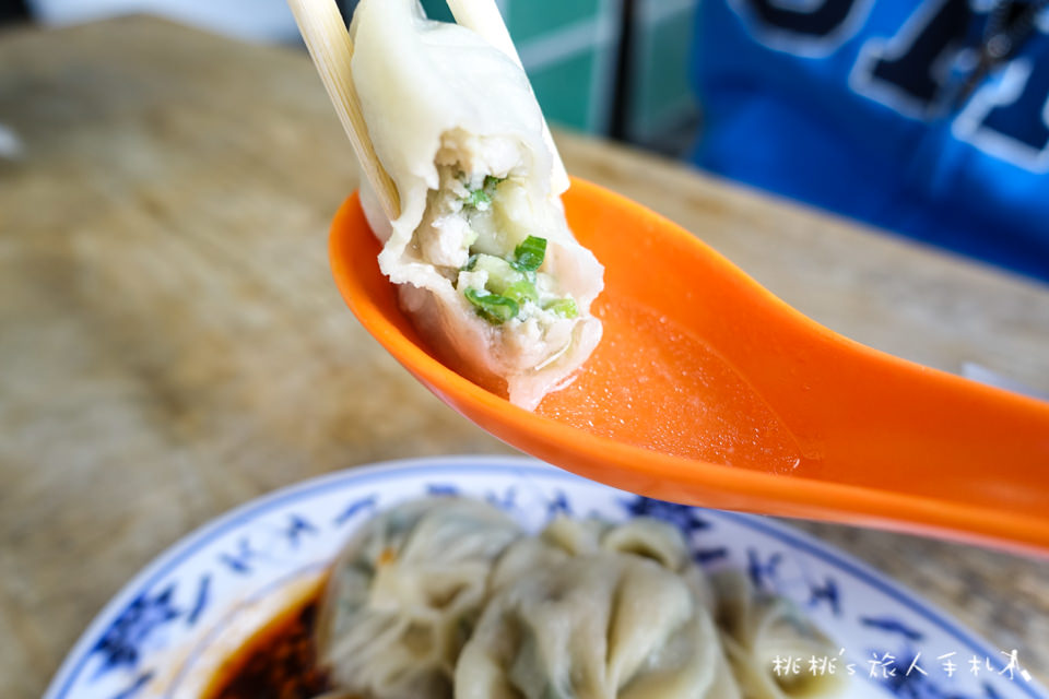 宜蘭美食》正好鮮肉小籠包(宜蘭總店)│推薦必點小籠湯包+酸辣湯 趁早來吃免排隊