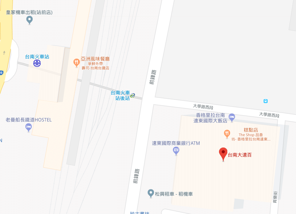 IG打卡景點》台南大遠百 雙層巴士扭蛋機│最大獎是台灣倫敦來回機票喔！