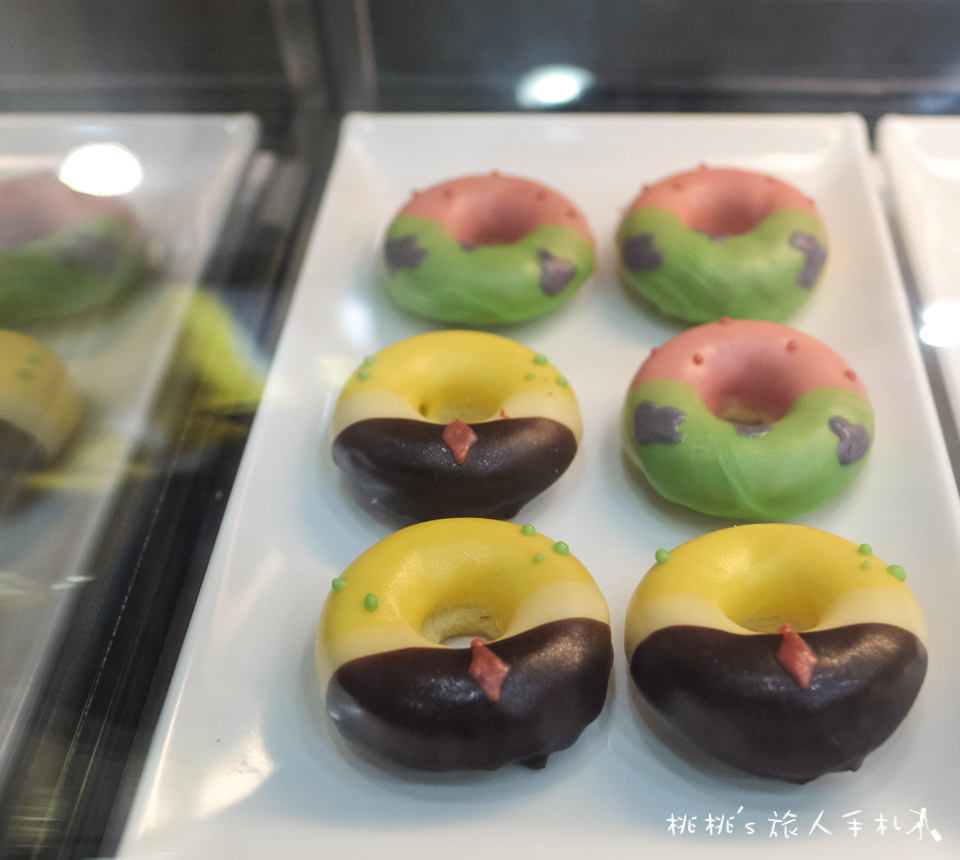 IG打卡景點》海綿寶寶快閃店POP-UP STORE│海綿寶寶派大星在台北信義威秀與粉絲拍照打卡相見歡