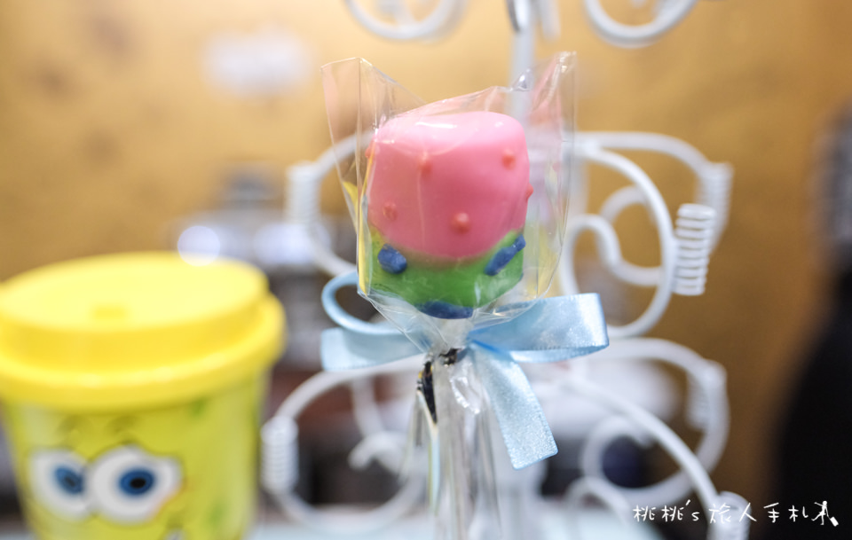 IG打卡景點》海綿寶寶快閃店POP-UP STORE│海綿寶寶派大星在台北信義威秀與粉絲拍照打卡相見歡