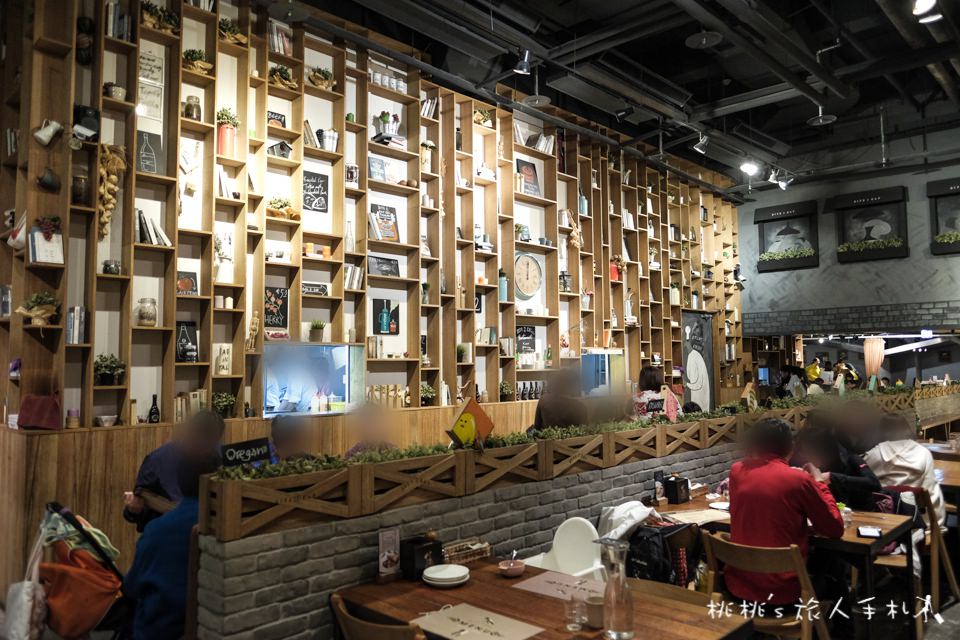 台北美食》薄多義義式手工披薩 板橋誠品店│捷運府中站美食 板橋後站商圈