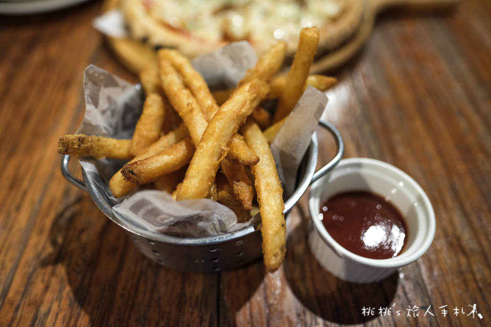 台北美食》薄多義義式手工披薩 板橋誠品店│捷運府中站美食 板橋後站商圈