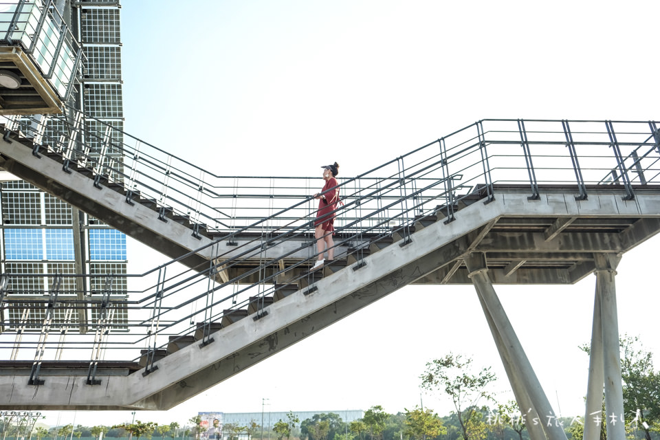 IG打卡景點》台南 國立臺灣歷史博物館│美拍天空橋.鋼鐵樹.天空階梯 網美千萬別錯過！