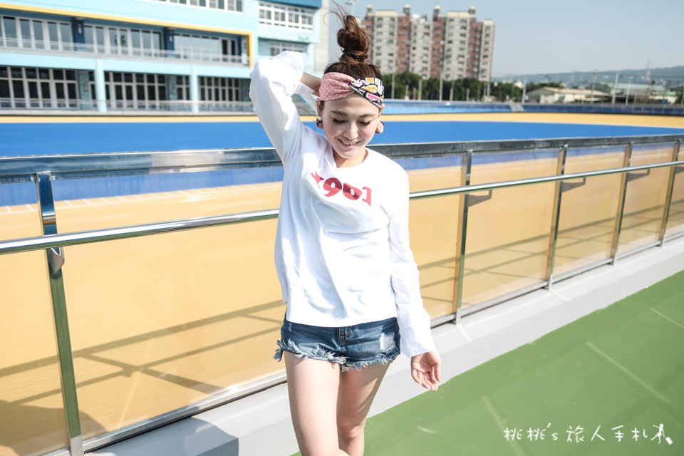 矮個子女孩穿搭》冬天就該這樣穿│棉質上衣、寬鬆帽T 妳們入手了嗎？