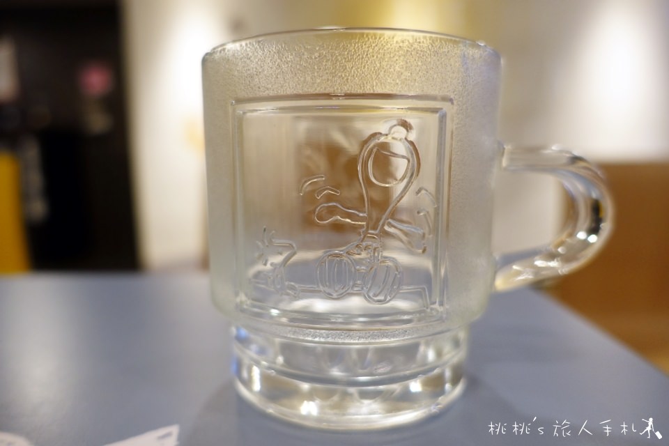 限時搶購》麥當勞史努比光雕玻璃對杯 陪你過新年!!│開箱分享！