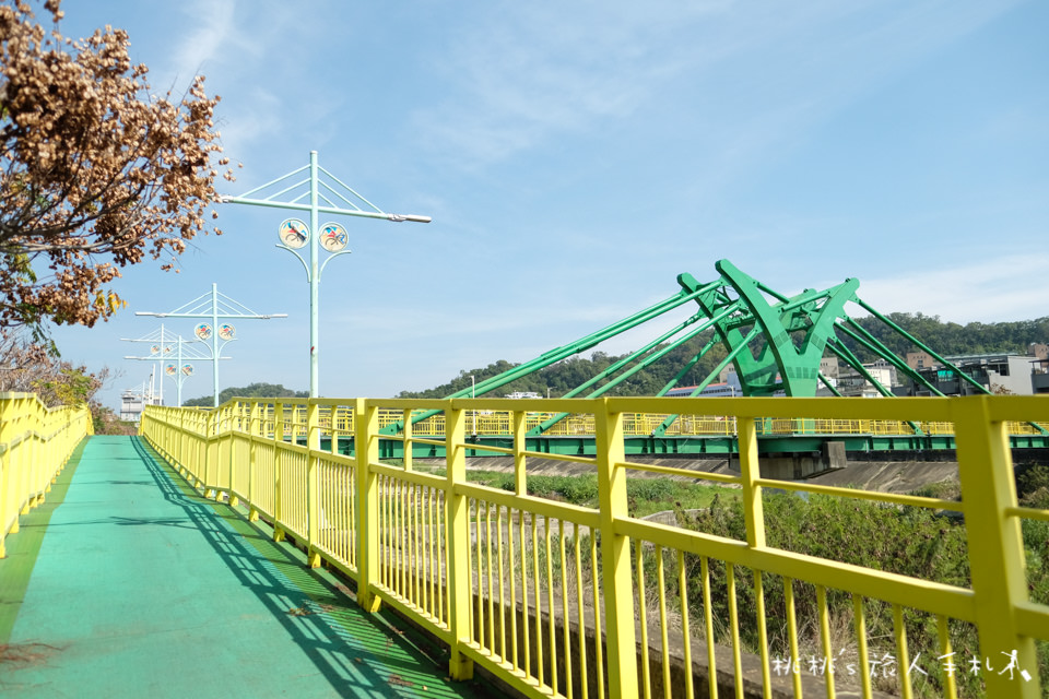 IG打卡景點》台中鋼鐵綠樹橋│低調景觀橋私房打卡景點