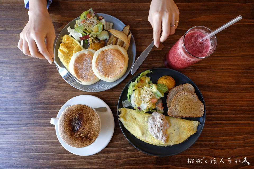 IG打卡餐廳》MATTER CAFE│板橋捷運新埔站 網美早午餐 乾燥花帷幕超美！