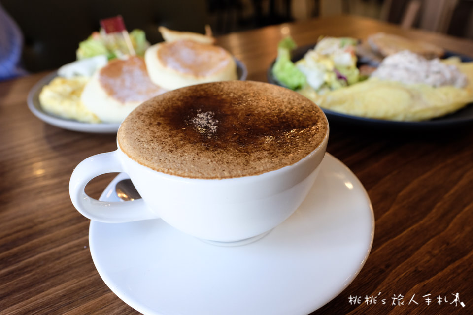 IG打卡餐廳》MATTER CAFE│板橋捷運新埔站 網美早午餐 乾燥花帷幕超美！