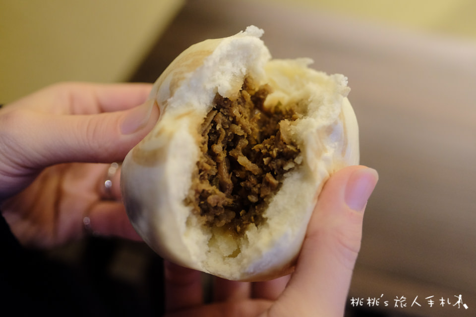 高山老街美食》匠家飛驒牛握壽司&喜八郎包子│這兩間美食不能錯過！