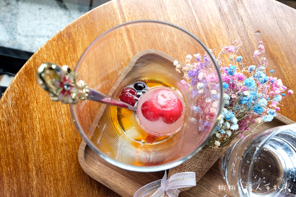 IG打卡餐廳》新竹花牆咖啡廳 荷芙亭│網美早午餐 下午茶 花漾登場！