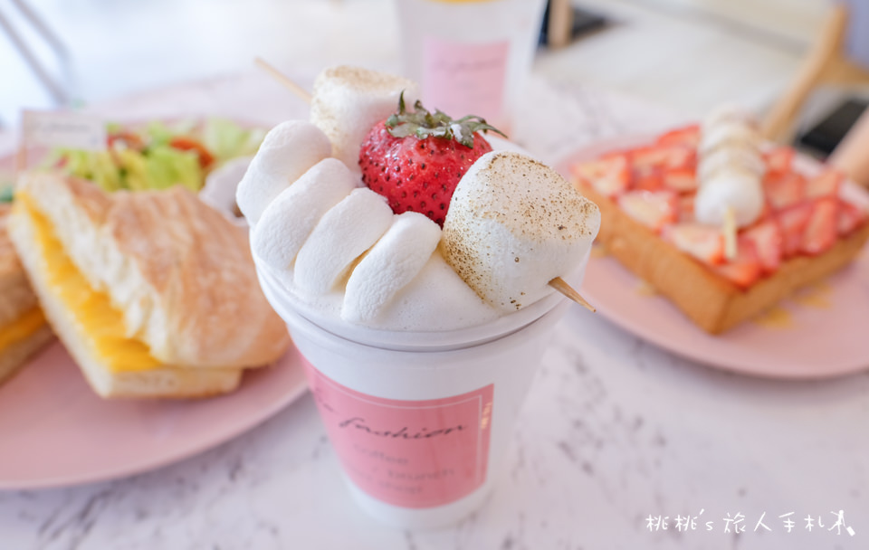 IG打卡餐廳》台北內湖 So fashion cafe│粉紅少女系網美咖啡廳！