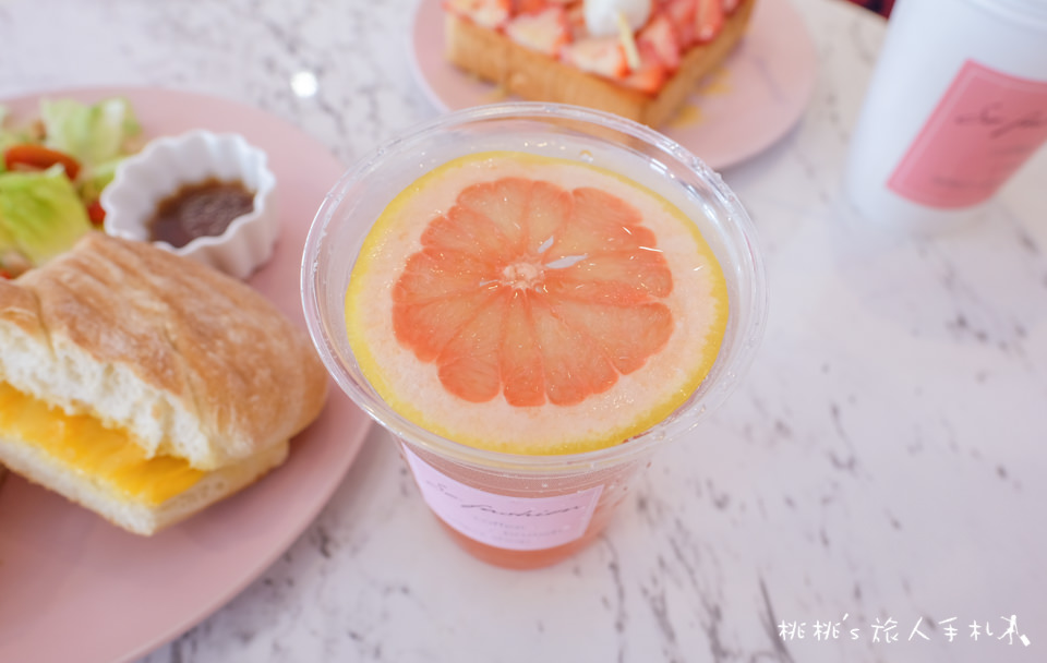IG打卡餐廳》台北內湖 So fashion cafe│粉紅少女系網美咖啡廳！