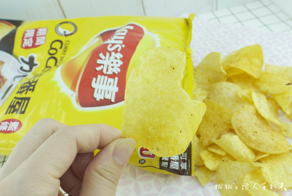 7-11》豬排咖哩味洋芋片│CoCo壹番屋×Lay’s樂事 聯名推出！