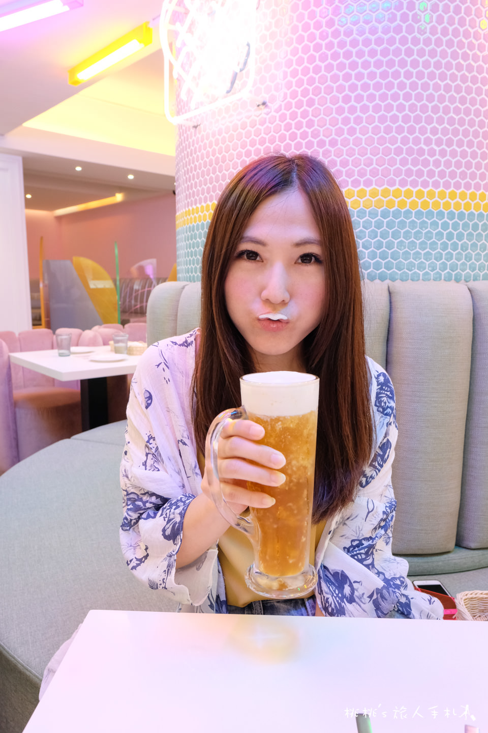 IG打卡餐廳》Dazzling Cafe 蜜糖吐司│網美概念店Badass Babes Club粉紅登場！