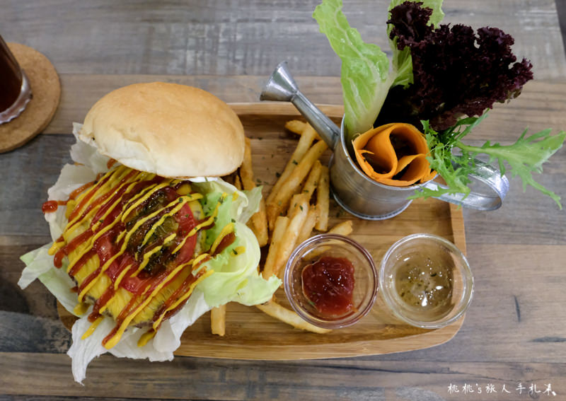 板橋早午餐》植人 Planter Brunch 工業風綠色叢林│台北打卡餐廳推薦！
