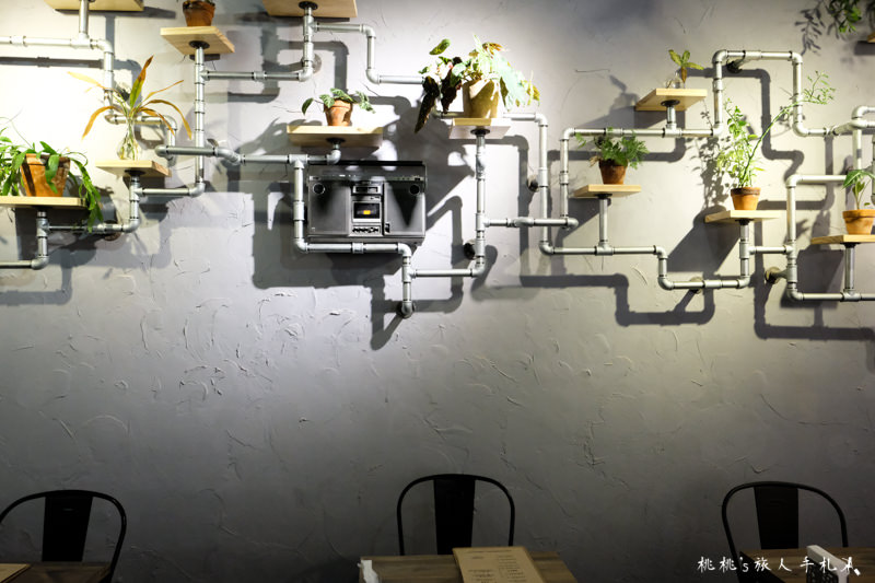 板橋早午餐》植人 Planter Brunch 工業風綠色叢林│台北打卡餐廳推薦！
