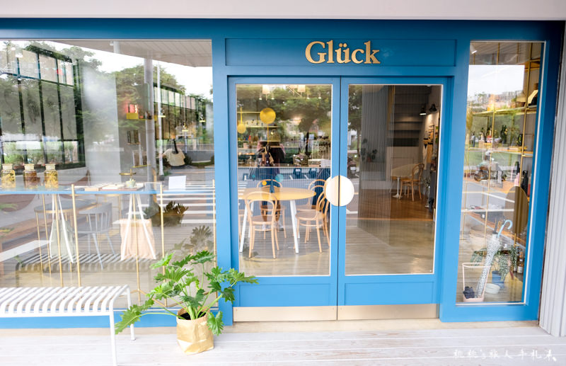 桃園打卡美食》中壢Glück咖啡廳│花漾奢華的夢幻下午茶