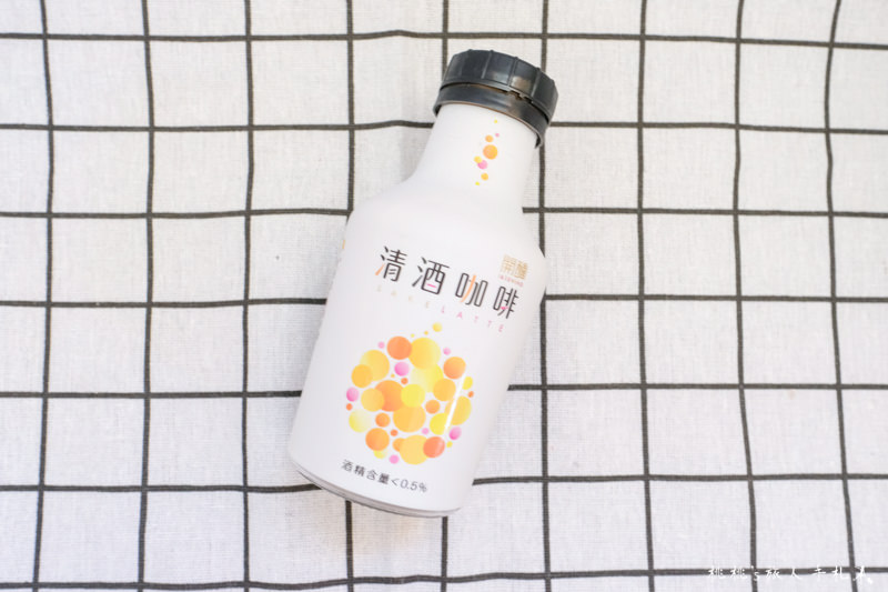 7-11》開醺酒香咖啡 威士忌拿鐵＆清酒咖啡│超商新鮮貨開箱！