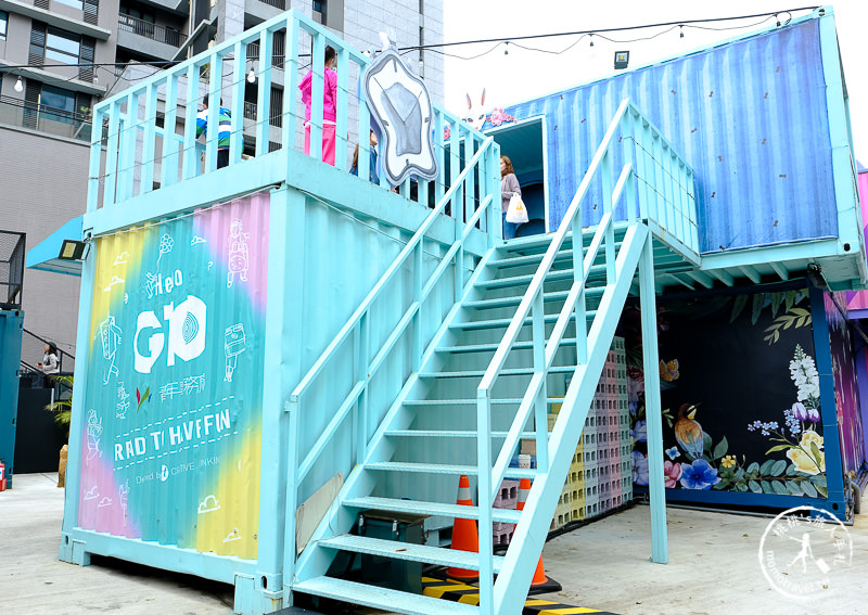 桃園景點》G10 GO!貨櫃創意市集│愛麗絲夢遊仙境新主題