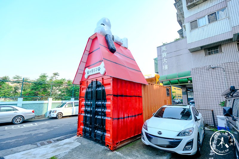 台中景點》史努比鐵皮屋│免費參觀拍照小景點 台中景點》史努比鐵皮屋│免費參觀拍照小景點