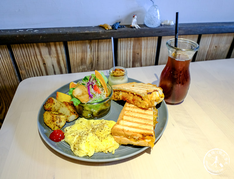 基隆美食》默默吃Mer Cafe早午餐│彩色小鎮美味亮點
