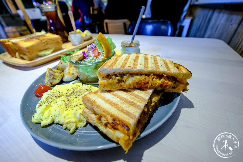 基隆美食》默默吃Mer Cafe早午餐│彩色小鎮美味亮點