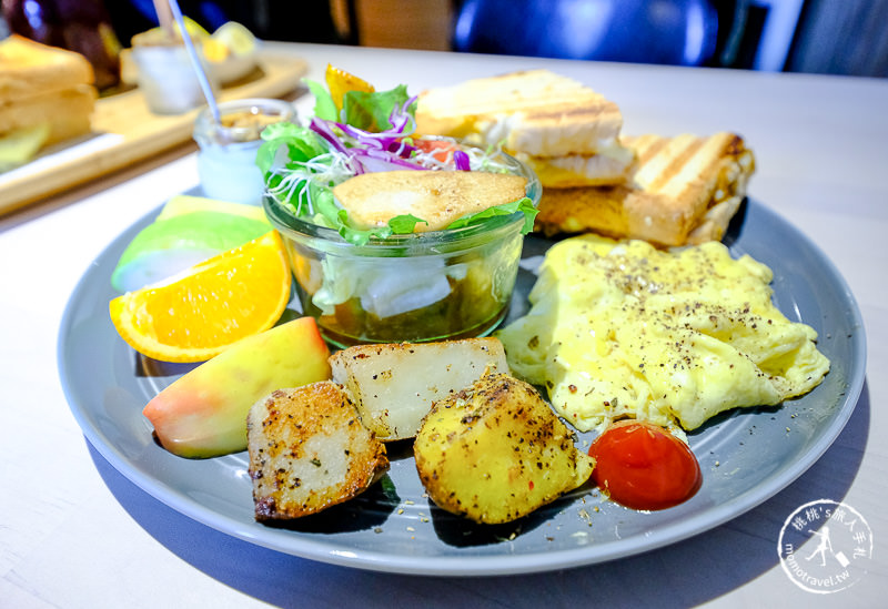 基隆美食》默默吃Mer Cafe早午餐│彩色小鎮美味亮點