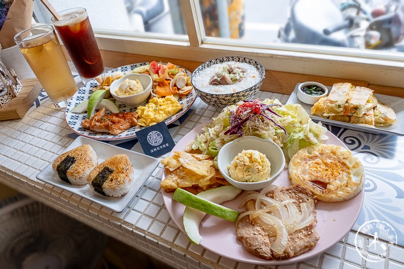 板橋早午餐》沒有名字食堂│療癒系排骨粥 懷念家常味