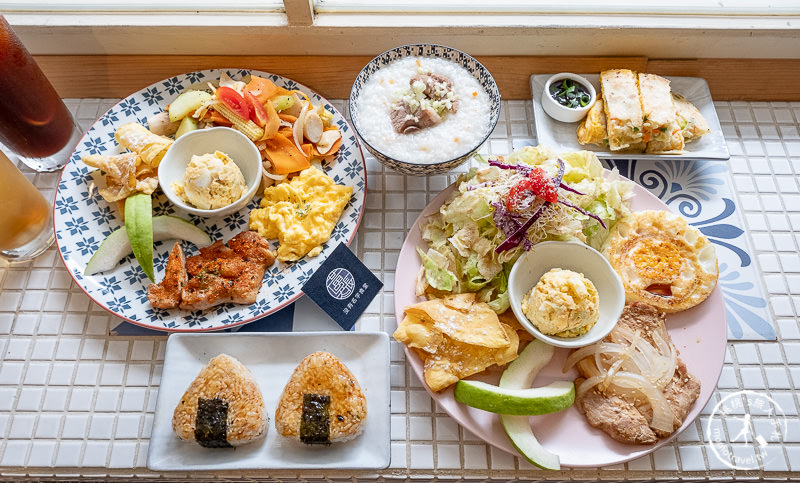 板橋早午餐》沒有名字食堂│療癒系排骨粥 懷念家常味