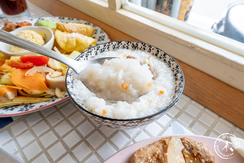 板橋早午餐》沒有名字食堂│療癒系排骨粥 懷念家常味