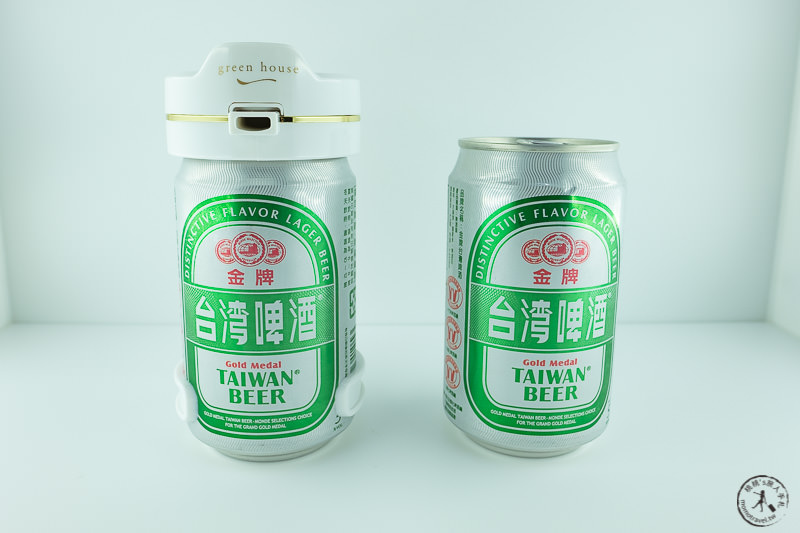 日本小物開箱》啤酒泡泡機 實測！神泡啤酒簡單完成