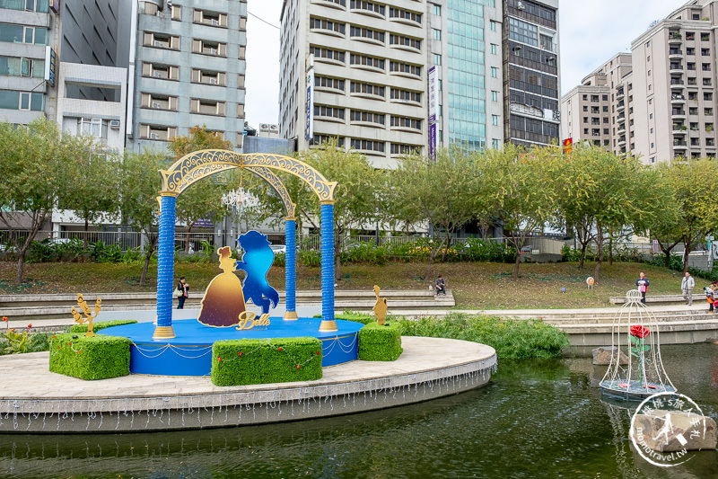 2019聖誕節》台中耶誕夢想世界│迪士尼TsumTsum聖誕樹水岸登場