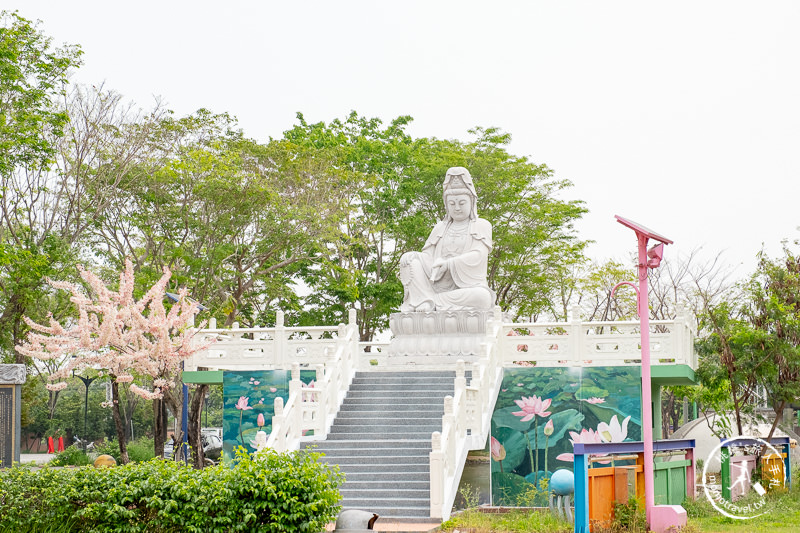 嘉義水上景點》北回歸線太陽館│快去拍！小行星掉落到天文廣場了