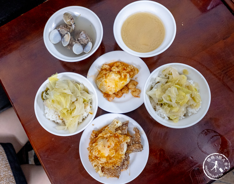基隆美食》天天鮮排骨飯│這樣拍出華麗蝦仁排骨飯