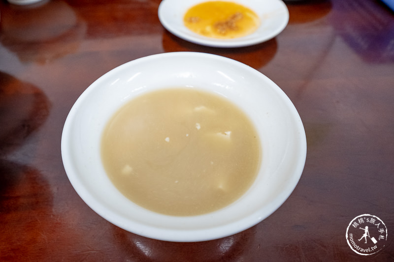 基隆美食》天天鮮排骨飯│這樣拍出華麗蝦仁排骨飯