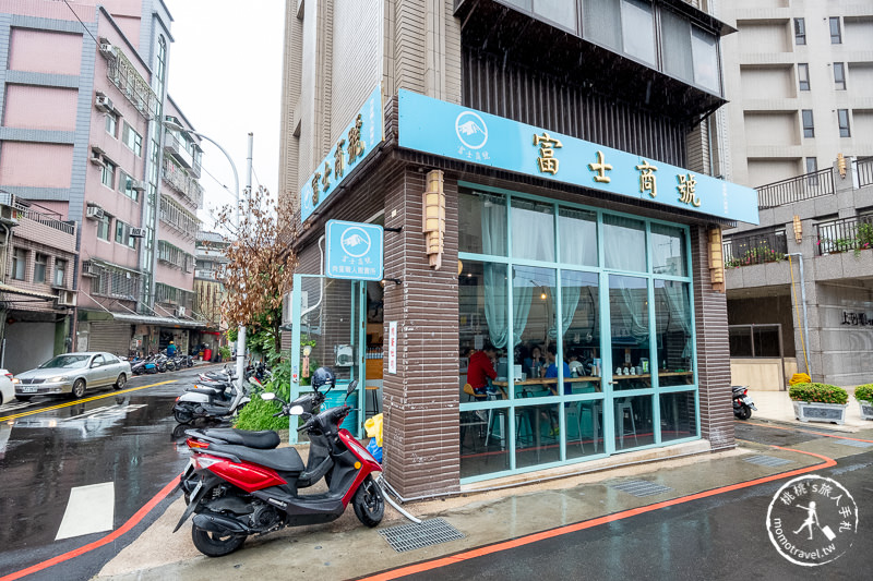 三峽美食》富士商號fuji元祖店│起司瀑布&熔岩花生 肉蛋吐司專賣店