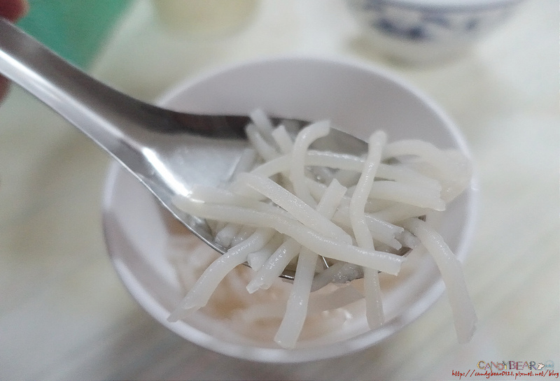 台南三天兩夜》國華街 邱家小卷米粉│從永樂市場一路吃過來，美食NONSTOP!